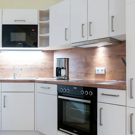 324, Seepark Apartman